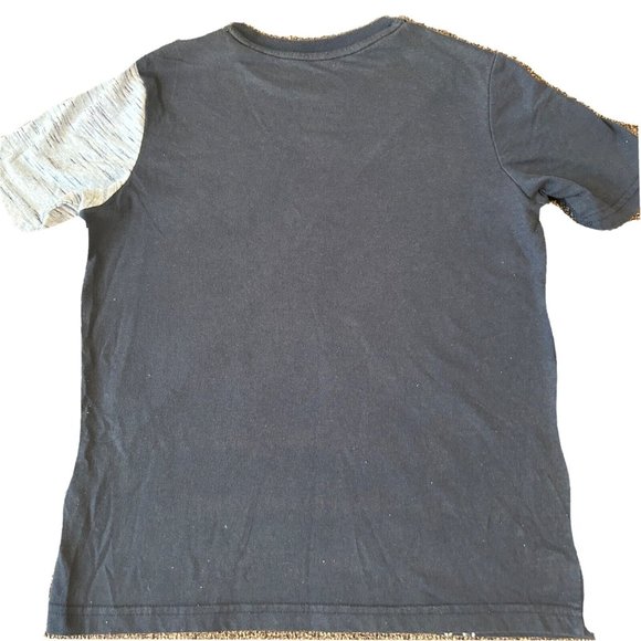 Marvel Avengers End Game Size Medium 8/10 Boys T-Shirt Short Sleeve Grey Black - Picture 2 of 6